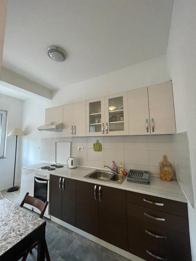 Apartman Zrinjski Lägenhet Mostar Exteriör bild