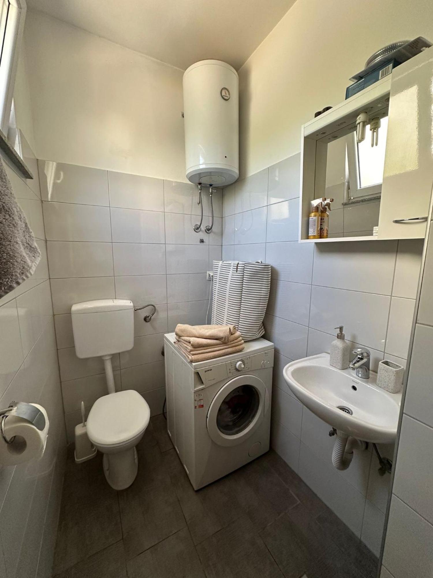 Apartman Zrinjski Lägenhet Mostar Exteriör bild